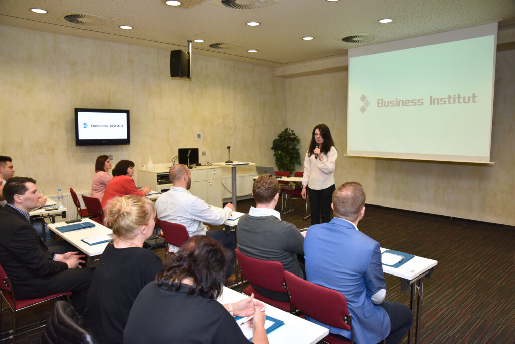 mba business institut edu zahajeni 3 2019 42 1 | Začiatok 26. cyklu manažérskeho štúdia - jarný cyklus