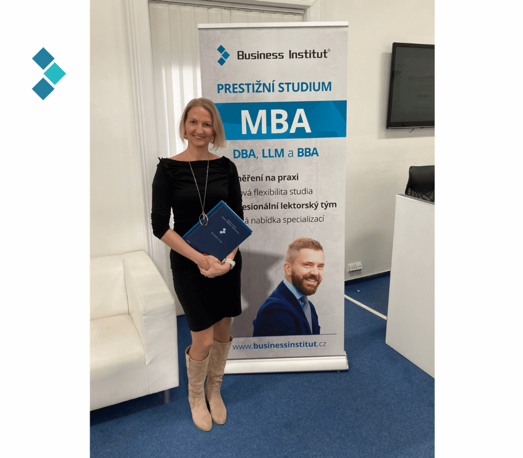 9 | Noví absolventi a držitelia titulov MBA a LLM
