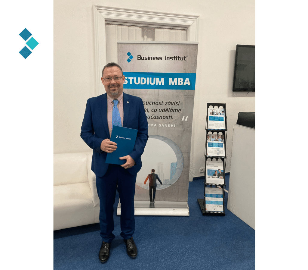 obhajoby 8 1 | Noví absolventi a držitelia titulov MBA