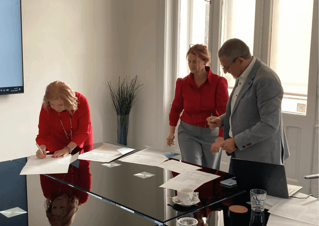 obhajoby 7 | Noví absolventi MBA a DBA: Gratulujeme k excelentním obhajobám